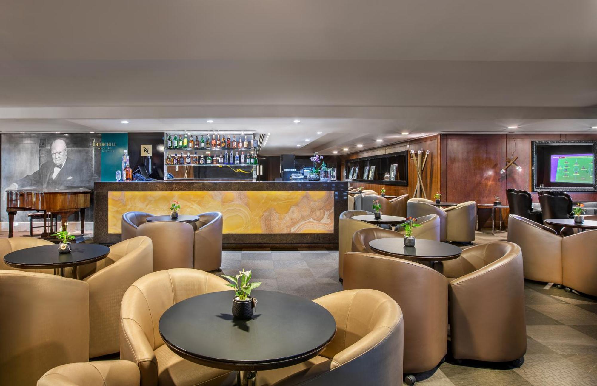 Melia Brasil 21 Hotel Brasília Buitenkant foto The lounge at the airport