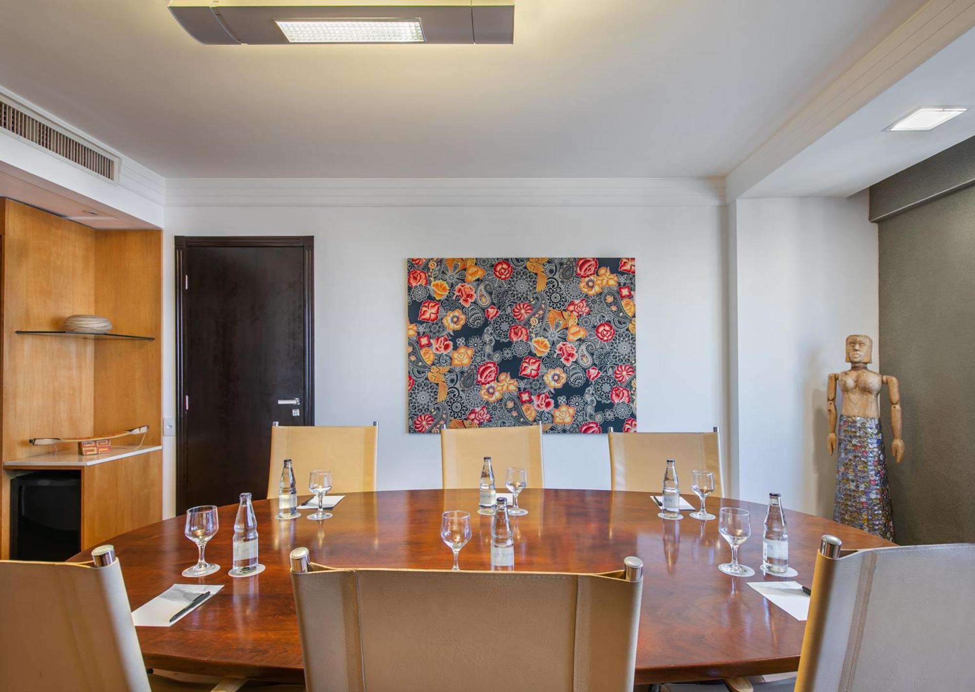 Melia Brasil 21 Hotel Brasília Buitenkant foto The boardroom of the Swiss pavilion at the 2012 Venice Biennale