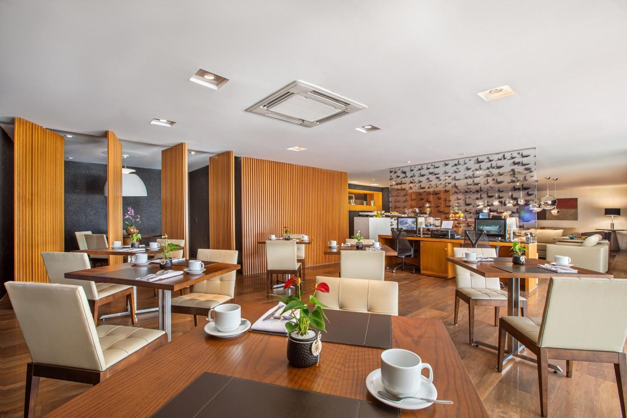 Melia Brasil 21 Hotel Brasília Buitenkant foto The lounge at the airport